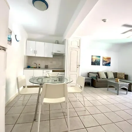Coqueto Bungalow Con Piscina En * Costa Del Silencio