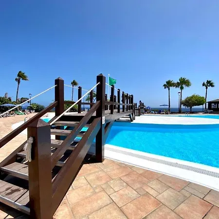 Coqueto Bungalow Con Piscina En
