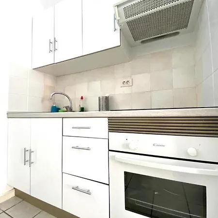 Coqueto Bungalow Con Piscina En