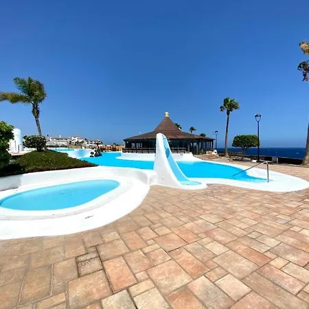 Coqueto Bungalow Con Piscina En *